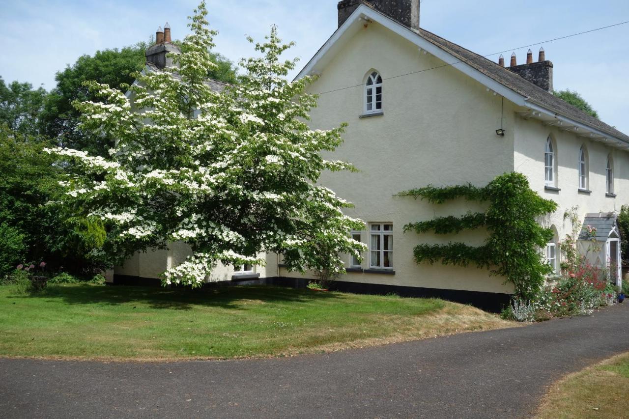 St Michaels House Bed & Breakfast Crediton Exterior photo