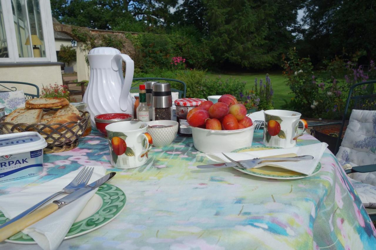 St Michaels House Bed & Breakfast Crediton Exterior photo